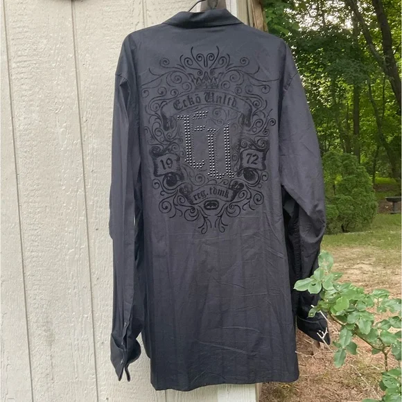 Men’s Ecko Unltd. Classic Studded Black Velvet Accented Button Down Shirt! - Picture 2 of 11